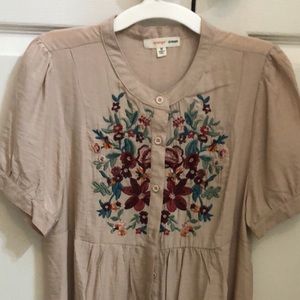 Women’s embroidered button down shirt